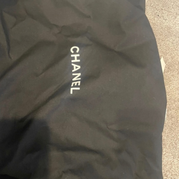 CHANEL Caviar Chevron Quilted Coco Handle - Picture 7 of 10